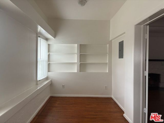 1529 5th Avenue, Los Angeles, CA 90019