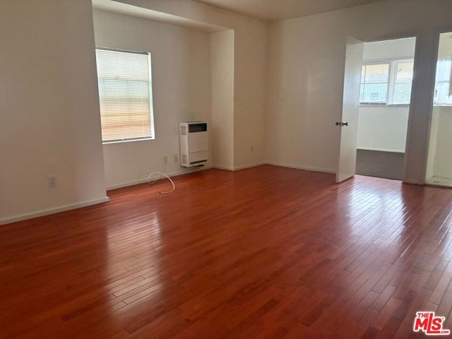 1529 5th Avenue, Los Angeles, CA 90019
