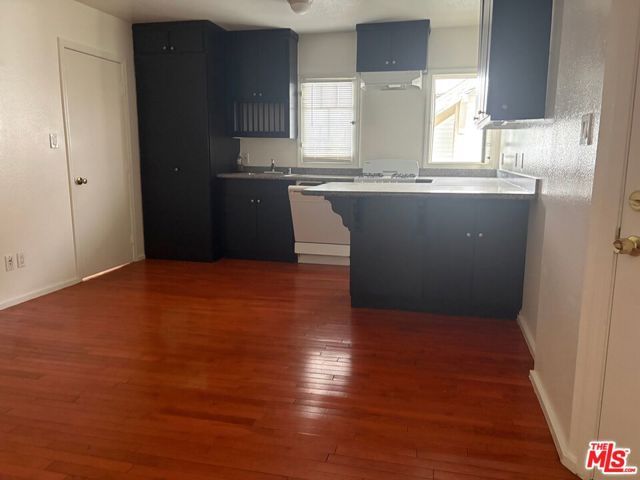 1529 5th Avenue, Los Angeles, CA 90019