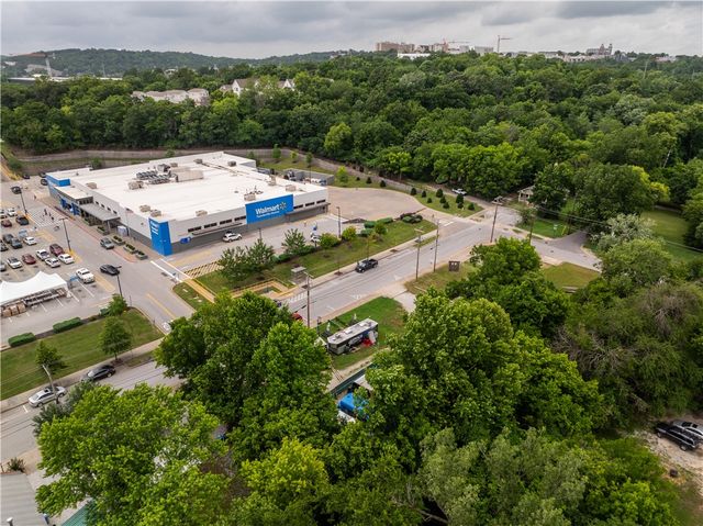 625 W Prairie Street, Fayetteville, AR 72701