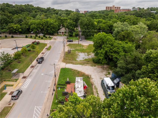 625 W Prairie Street, Fayetteville, AR 72701