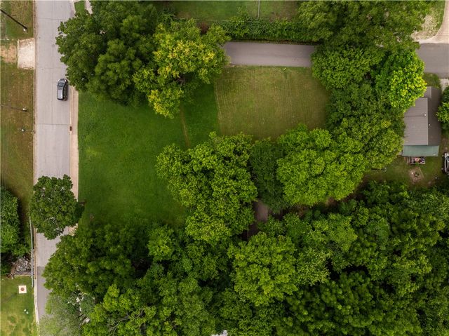 625 W Prairie Street, Fayetteville, AR 72701