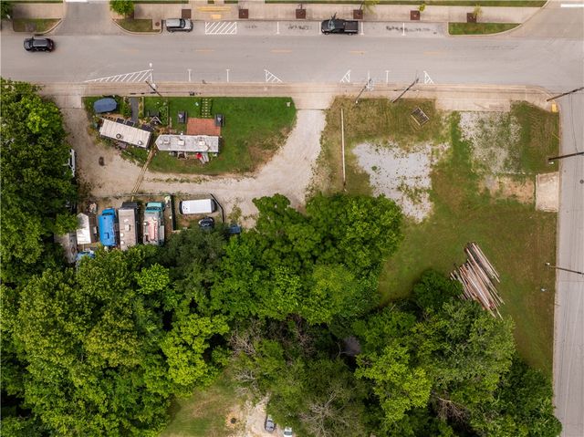 625 W Prairie Street, Fayetteville, AR 72701