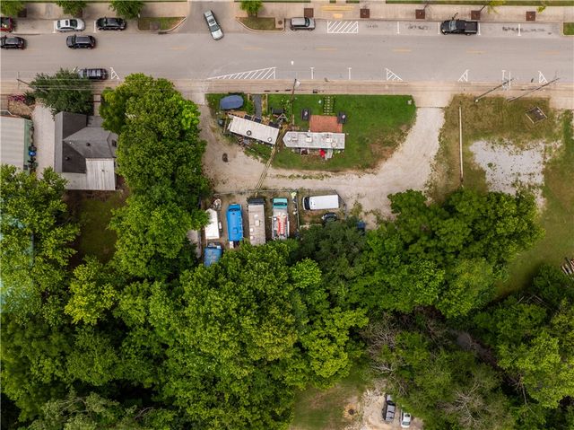 625 W Prairie Street, Fayetteville, AR 72701