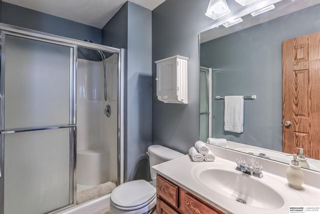 6423 N 78 Avenue, Omaha, NE 68134