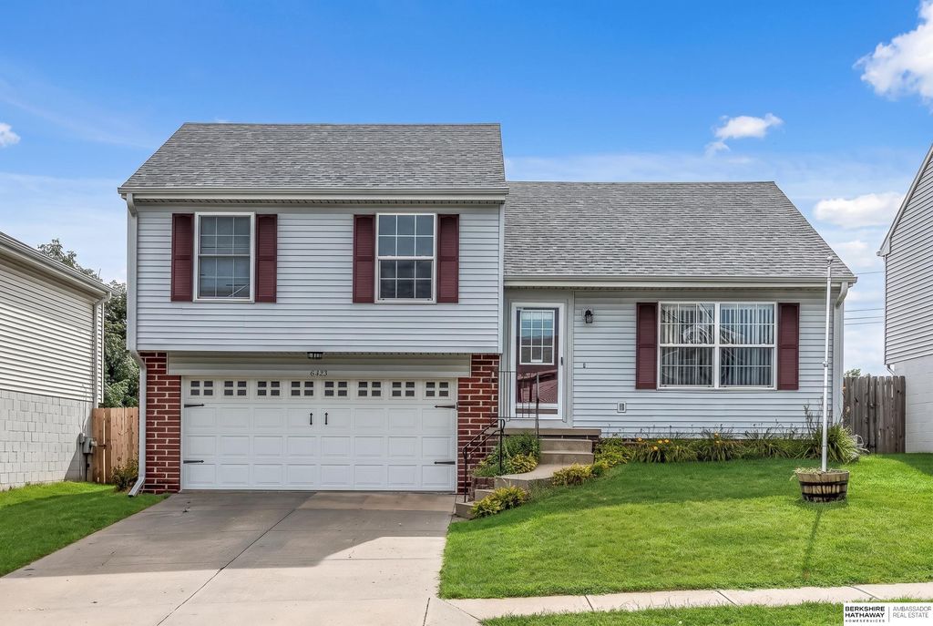 6423 N 78 Avenue, Omaha, NE 68134