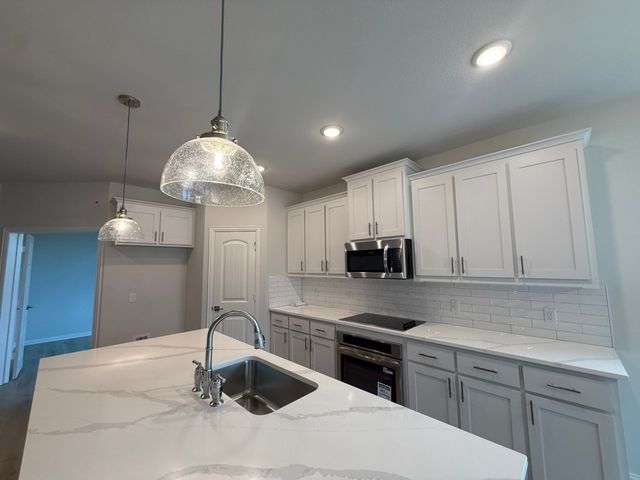 2200 Castle Rock Lane, Weatherford, TX 76087