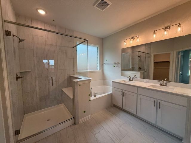 2200 Castle Rock Lane, Weatherford, TX 76087