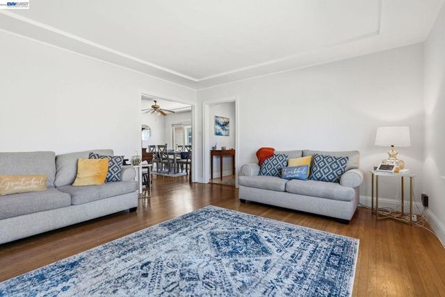 560 41St St, Richmond, CA 94805
