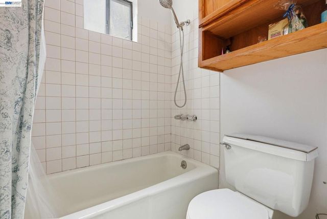560 41St St, Richmond, CA 94805