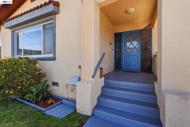 560 41St St, Richmond, CA 94805