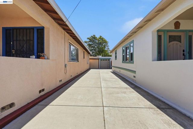 560 41St St, Richmond, CA 94805