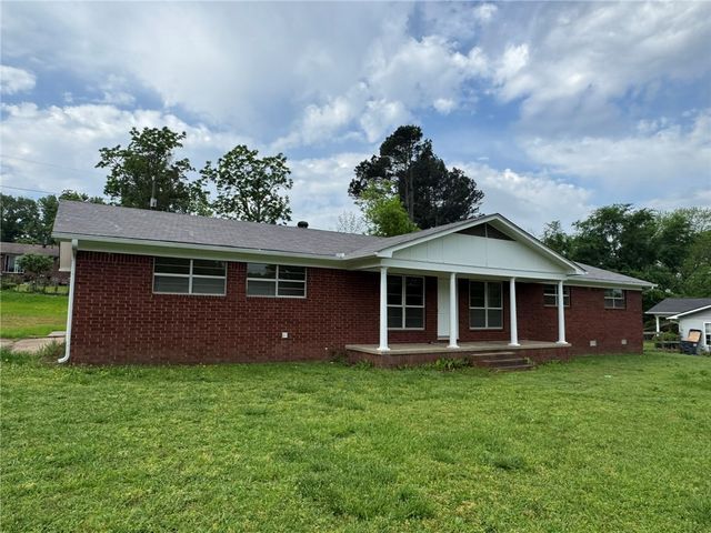 208 E Fir Street, Russellville, AR 72802