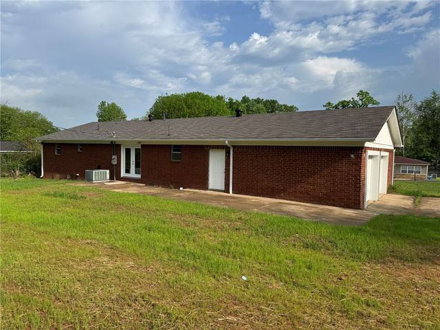 208 E Fir Street, Russellville, AR 72802