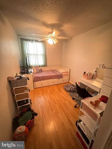 5851 NEWTOWN AVE, Philadelphia, PA 19120