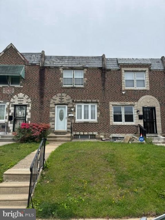 5851 NEWTOWN AVE, Philadelphia, PA 19120