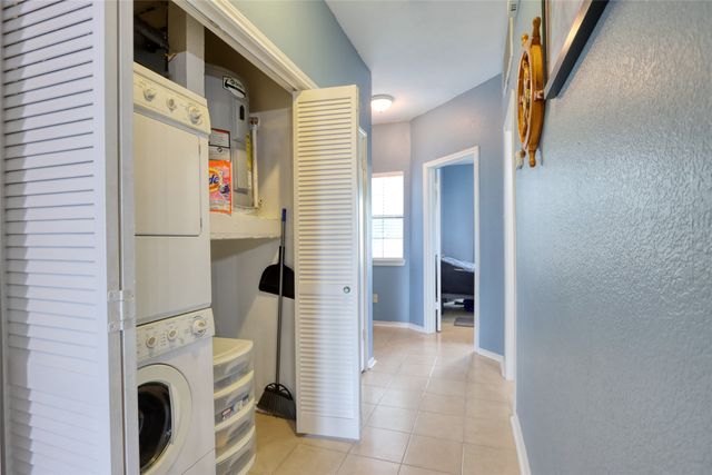 1933 Island Circle B113, Tool, TX 75143