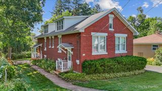 112 Grace Lane, Fox River Grove, IL 60021