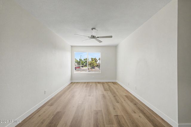 5940 W TOWNLEY Avenue, Glendale, AZ 85302