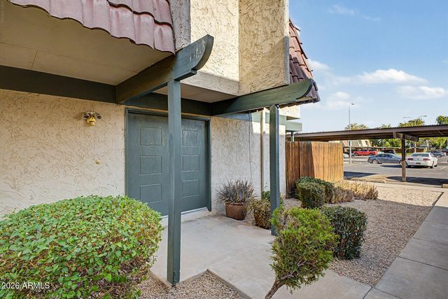 5940 W TOWNLEY Avenue, Glendale, AZ 85302
