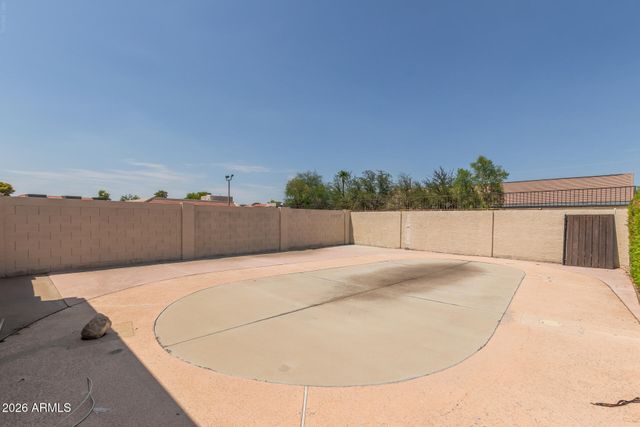 5940 W TOWNLEY Avenue, Glendale, AZ 85302