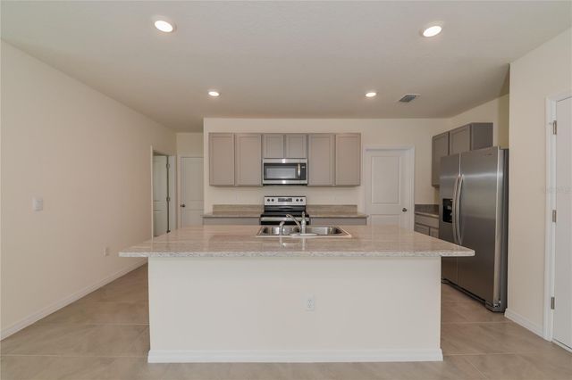 16935 TRITE BEND STREET, Wimauma, FL 33598