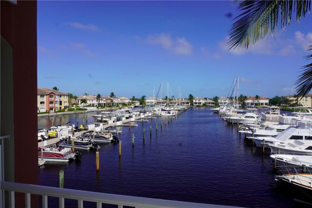 1215 Marina Village Circle 302, Vero Beach, FL 32967