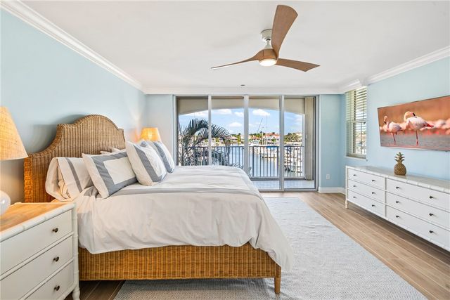 1215 Marina Village Circle 302, Vero Beach, FL 32967