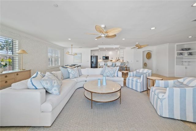 1215 Marina Village Circle 302, Vero Beach, FL 32967