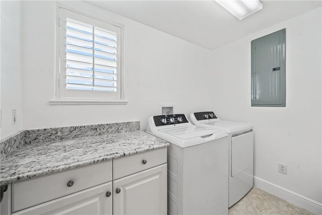 1215 Marina Village Circle 302, Vero Beach, FL 32967