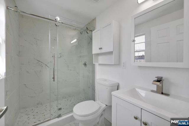 380 Grand Avenue, Leonia, NJ 07605