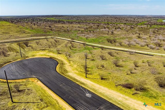 280 Sage Hills Drive, Lockhart, TX 78644