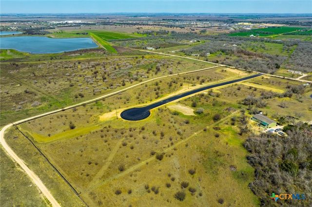 280 Sage Hills Drive, Lockhart, TX 78644