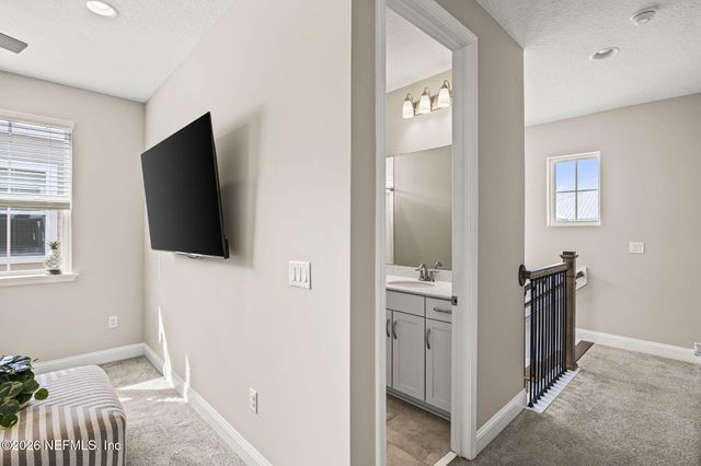 385 RUM RUNNER Way, St. Johns, FL 32259