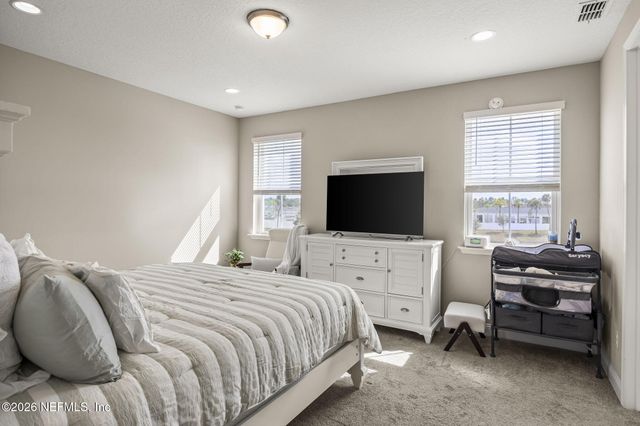 385 RUM RUNNER Way, St. Johns, FL 32259