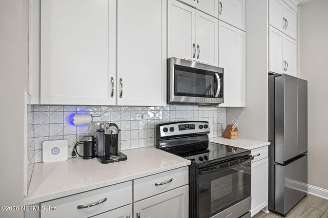 385 RUM RUNNER Way, St. Johns, FL 32259