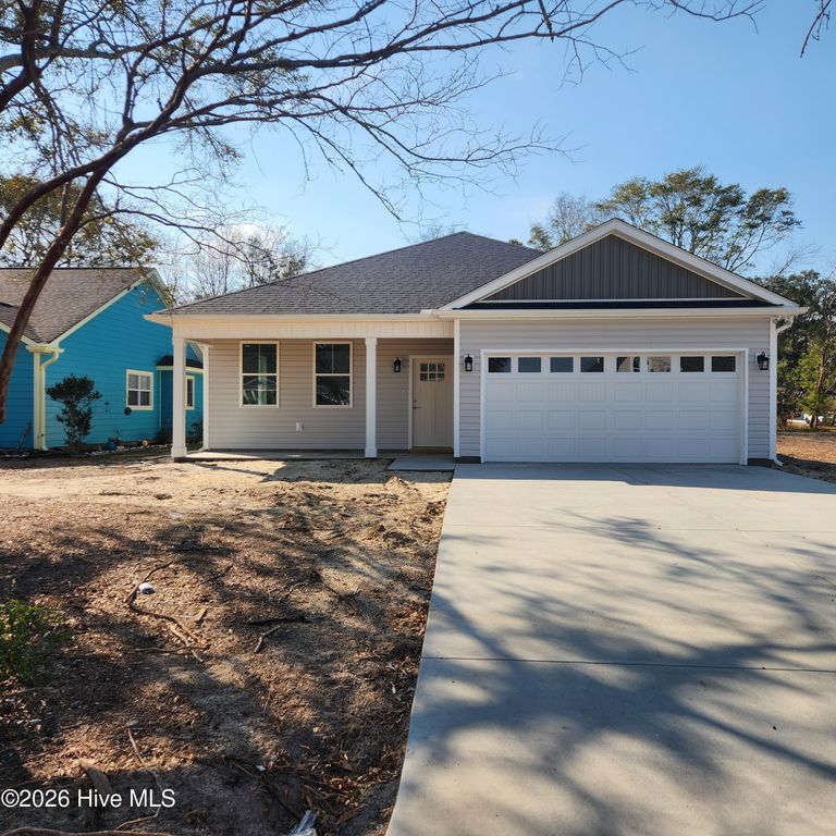 1588 Crown Stream Drive SW, Ocean Isle Beach, NC 28469