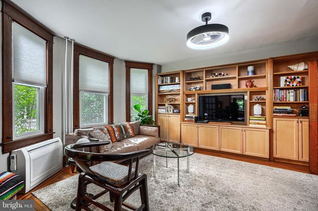 3018 IONA TER, Baltimore, MD 21214