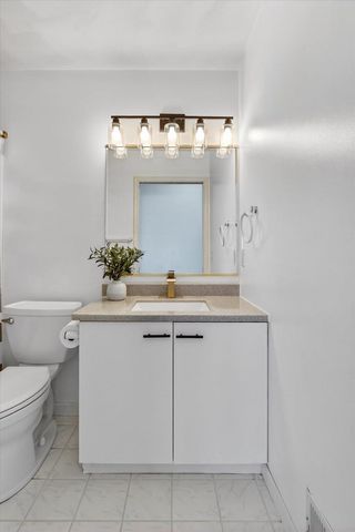 3206 Thames Lane, Janesville, WI 53546