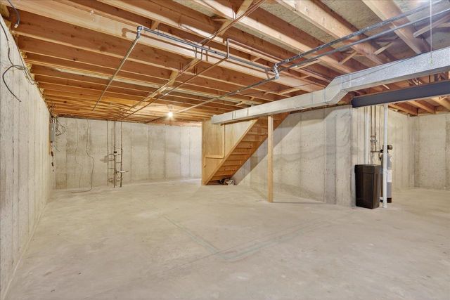 3206 Thames Lane, Janesville, WI 53546