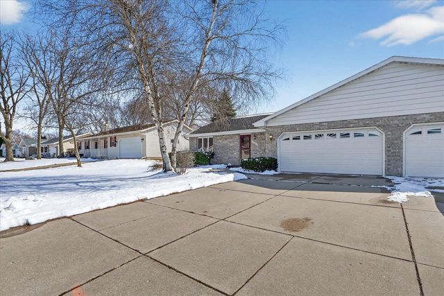 3206 Thames Lane, Janesville, WI 53546