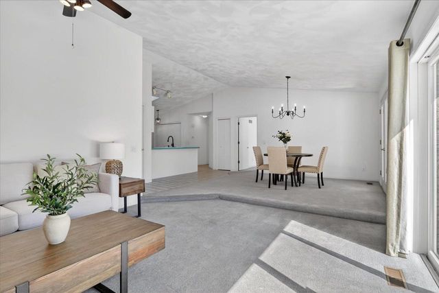 3206 Thames Lane, Janesville, WI 53546