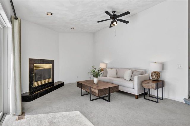 3206 Thames Lane, Janesville, WI 53546