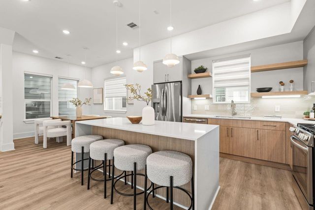 603 Skyland Terrace Way, Houston, TX 77009