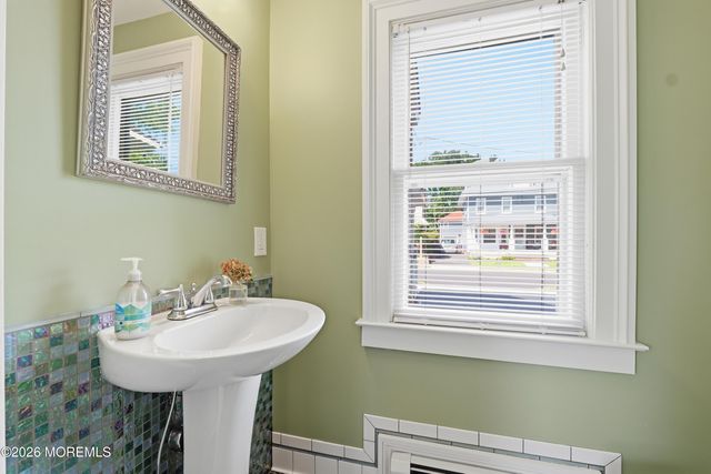 74 2nd Street, Keyport, NJ 07735
