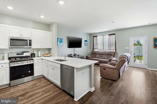 169 SICKLER CT, Sicklerville, NJ 08081