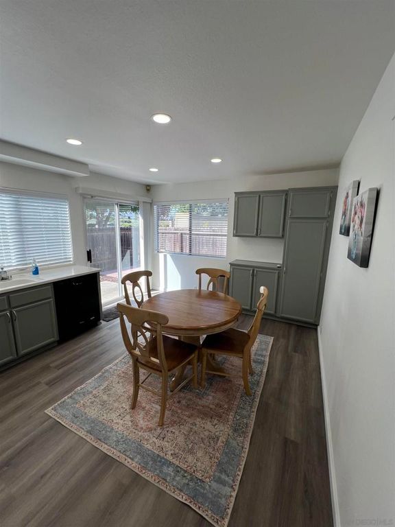 Image 16 of property listing at 10975 Clairemont Mesa Blvd., San Diego, CA 92124