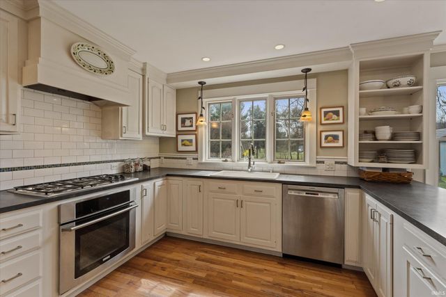 26530 Early Road, South Bend, IN 46628