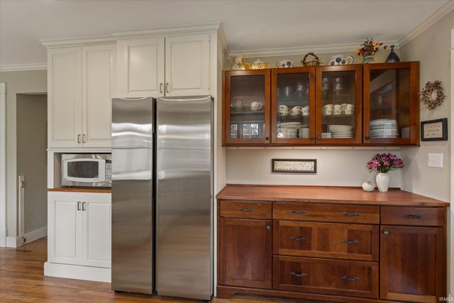 26530 Early Road, South Bend, IN 46628