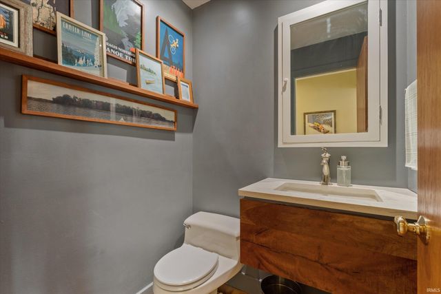 26530 Early Road, South Bend, IN 46628